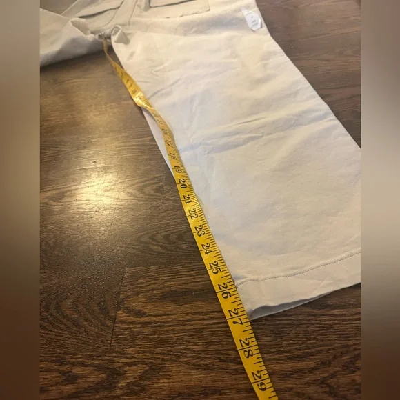 NWT Banana Republic Tapered
Mid Rise Ankle Chino in Twine M-L - Picture 5 of 10